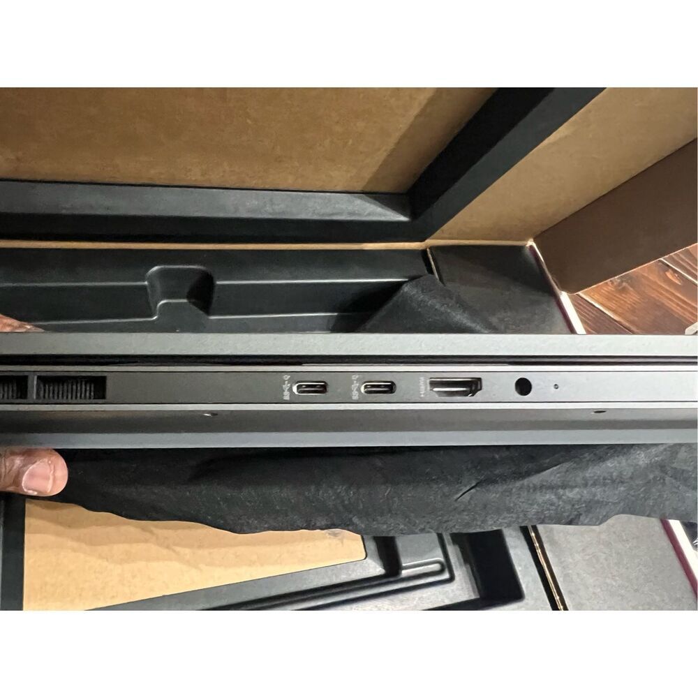 HP OMEN Advantage 16.1” Gaming Laptop Ryzen 7 6800H RX 6650M 16GB RAM 1TB SSD - Picture 12 of 14